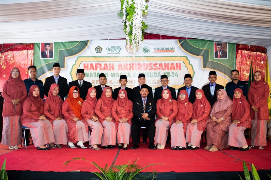 Guru & Karyawan MTsN 11 Boyolali